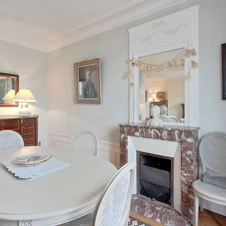 Apartment Bright In By Guestready Paris